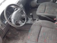 Usado VW Polo Conceptline 60 CV (44 kW) 1999 Azul Berlina