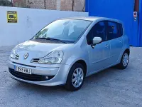 Usado Renault Grand Modus Evolution 90 CV (66 kW) 2012 Gris / plata Monovolumen