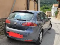 Usado Seat Leon Sport 105 CV (77 kW) 2006 Gris / plata Utilitario