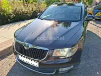 Usado Skoda Superb Elegance 140 CV (102 kW) 2010 Marrón Familiar