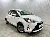 Usado Toyota Yaris Hybrid Active 100 CV (73 kW) 2018 Blanco Berlina
