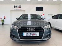 Usado Audi A3 Design 116 CV (85 kW) 2018 Gris / plata Berlina