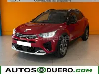 Usado Kia Stonic GT-Line 100 CV (73 kW) 2021 Granate SUV