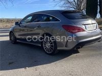 Usado Mercedes CLA220 Shooting Brake AMG line 177 CV (130 kW) 2015 Gris / plata Familiar