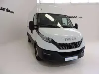 Usado Iveco Daily 211 CV (155 kW) 2020 Blanco Van