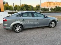 Usado Ford Mondeo Ghia 145 CV (106 kW) 2007 Gris / plata Berlina
