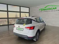 Usado Seat Arona Style Plus 110 CV (80 kW) 2022 Blanco SUV
