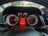 Usado Opel Zafira Tourer Excellence 140 CV (102 kW) 2016 Gris / plata Monovolumen