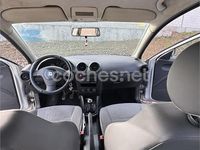 Usado Seat Cordoba Stella 100 CV (73 kW) 2003 Gris / plata Berlina