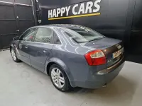 Usado Audi A4 130 CV (95 kW) 2003 Gris / plata Berlina