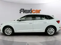 Usado Skoda Scala Selection 116 CV (85 kW) 2024 Blanco Utilitario