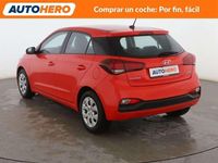 Usado Hyundai i20 75 CV (55 kW) 2020 Rojo Utilitario
