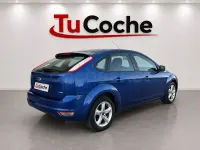 Usado Ford Focus Trend 109 CV (80 kW) 2009 Azul Berlina
