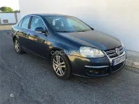 Usado VW Jetta Advance 105 CV (77 kW) 2007 Azul Berlina
