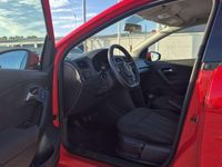 Usado VW Polo 75 CV (55 kW) 2014 Rojo Berlina