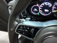 Usado Porsche Panamera 4 Executive 462 CV (339 kW) 2020 Gris / plata Berlina