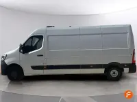 Usado Renault Master 136 CV (100 kW) 2023 Blanco Monovolumen