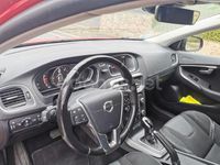 Usado Volvo V40 Momentum 150 CV (110 kW) 2017 Rojo Familiar