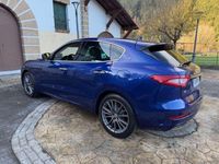 Usado Maserati Levante 350 CV (257 kW) 2020 Azul SUV