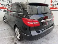 Usado Mercedes B200 136 CV (100 kW) 2014 Negro Utilitario