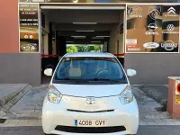 Usado Toyota iQ 68 CV (50 kW) 2010 Blanco Utilitario