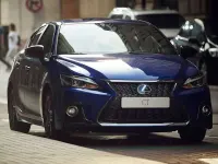 Usado Lexus CT200h Executive Line 136 CV (100 kW) 2014 Negro Utilitario