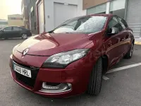Usado Renault Mégane Bose Edition 110 CV (80 kW) 2013 Granate Berlina
