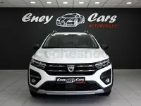 Usado Dacia Sandero Expression 91 CV (66 kW) 2022 Blanco Berlina