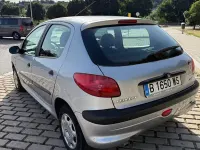 Usado Peugeot 206 75 CV (55 kW) 2000 Gris / plata Berlina