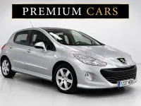 Usado Peugeot 308 Access 112 CV (82 kW) 2011 Gris / plata Berlina