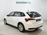 Usado Skoda Scala Essence 95 CV (69 kW) 2024 Blanco Utilitario