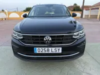 Usado VW Tiguan Life 150 CV (110 kW) 2021 Negro SUV