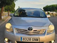 Usado Toyota Verso Active 126 CV (92 kW) 2009 Gris / plata Monovolumen
