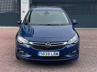 Usado Opel Astra Dynamic 110 CV (80 kW) 2019 Azul Familiar
