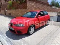 Usado Seat Ibiza Reference 85 CV (62 kW) 2007 Rojo Utilitario