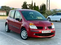 Usado Renault Modus Dynamique 80 CV (58 kW) 2005 Granate Monovolumen