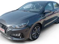 Usado Hyundai i30 110 CV (80 kW) 2022 Gris