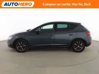 Usado Seat Leon Style 116 CV (85 kW) 2019 Gris Berlina