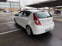 Usado Hyundai i30 Classic 90 CV (66 kW) 2010 Blanco Berlina