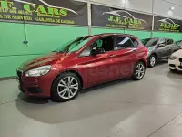 Usado BMW 218 150 CV (110 kW) 2016 Granate Familiar