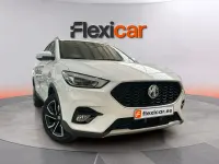 Usado MG ZS Luxury 111 CV (81 kW) 2022 Blanco SUV
