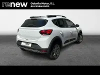 Usado Dacia Sandero Expression 101 CV (74 kW) 2023 Blanco Berlina