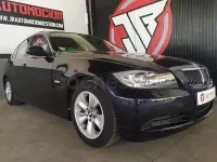 Usado BMW 325 218 CV (160 kW) 2007 Azul Berlina