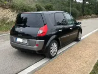 Usado Renault Scénic II 105 CV (77 kW) 2008 Negro Monovolumen