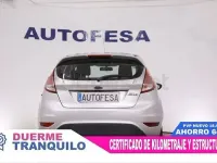 Usado Ford Fiesta Trend 82 CV (60 kW) 2015 Gris / plata Utilitario