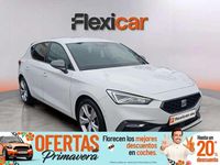 Usado Seat Leon ST FR 150 CV (110 kW) 2022 Blanco Familiar