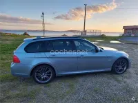 Usado BMW 330 Sport Line 245 CV (180 kW) 2010 Azul Familiar