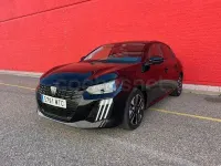 Usado Peugeot 208 Allure 100 CV (73 kW) 2024 Negro Utilitario