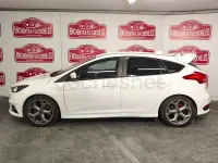 Usado Ford Focus ST 185 CV (136 kW) 2016 Blanco Berlina
