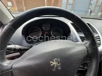 Usado Peugeot 206+ 75 CV (55 kW) 2011 Rojo Utilitario